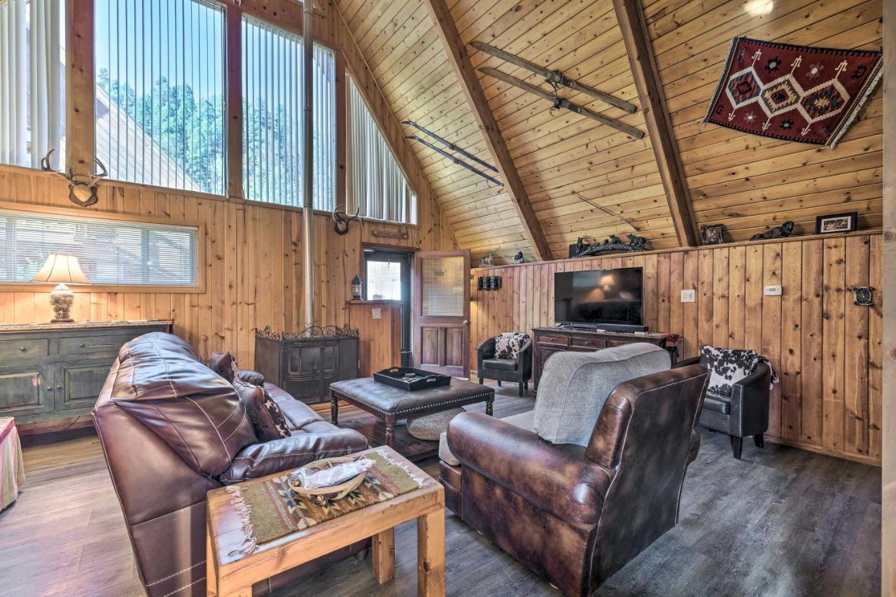 Ski-Inandski-Out Red River Cabin With Mtn Views! Экстерьер фото