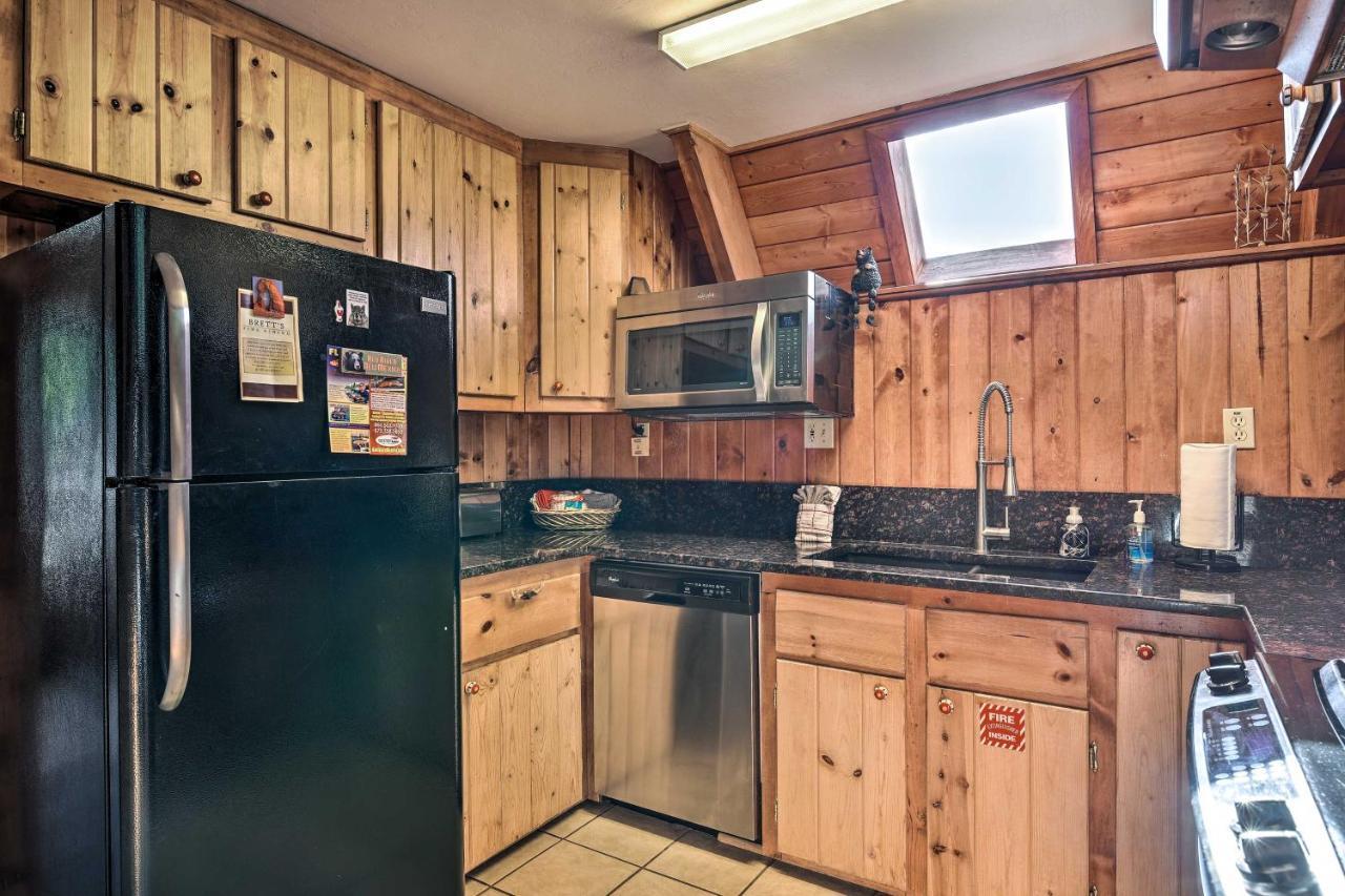 Ski-Inandski-Out Red River Cabin With Mtn Views! Экстерьер фото